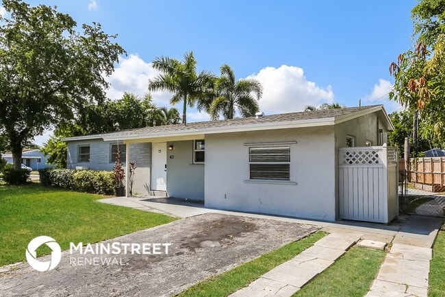 421 SW 64th Terrace in Margate, FL - Foto de edificio - Building Photo