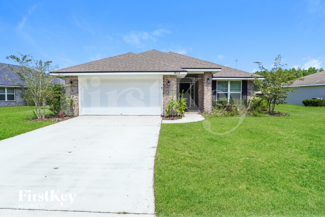 78109 Saddle Rock Rd in Yulee, FL - Foto de edificio