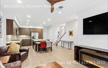 2428 Aperture Cir in San Diego, CA - Building Photo - Building Photo