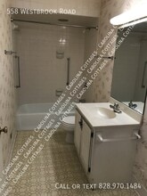 558 Westbrook Rd in Hendersonville, NC - Building Photo - Building Photo