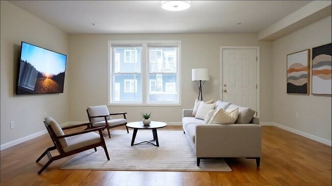 35 Chelsea St, Unit #2