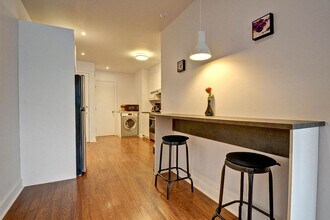1379 Rue Ontario E in Montréal, QC - Building Photo - Building Photo