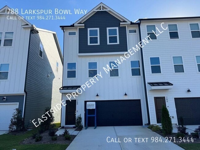 788 Larkspur Bowl Wy in Apex, NC - Foto de edificio - Building Photo