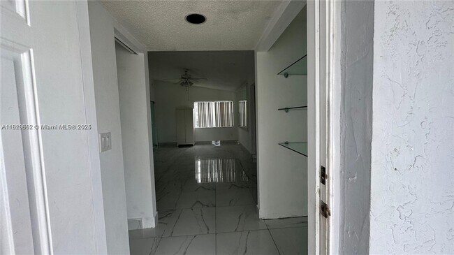 13060 SW 262nd Terrace in Homestead, FL - Building Photo - Building Photo