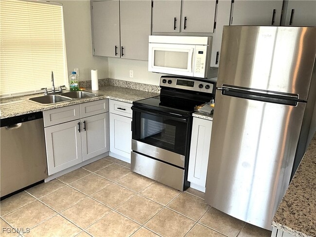 property at 610 SE 13th Ct