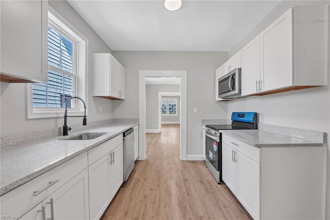 3941 Omohundro Ave, Unit B in Norfolk, VA - Building Photo - Building Photo