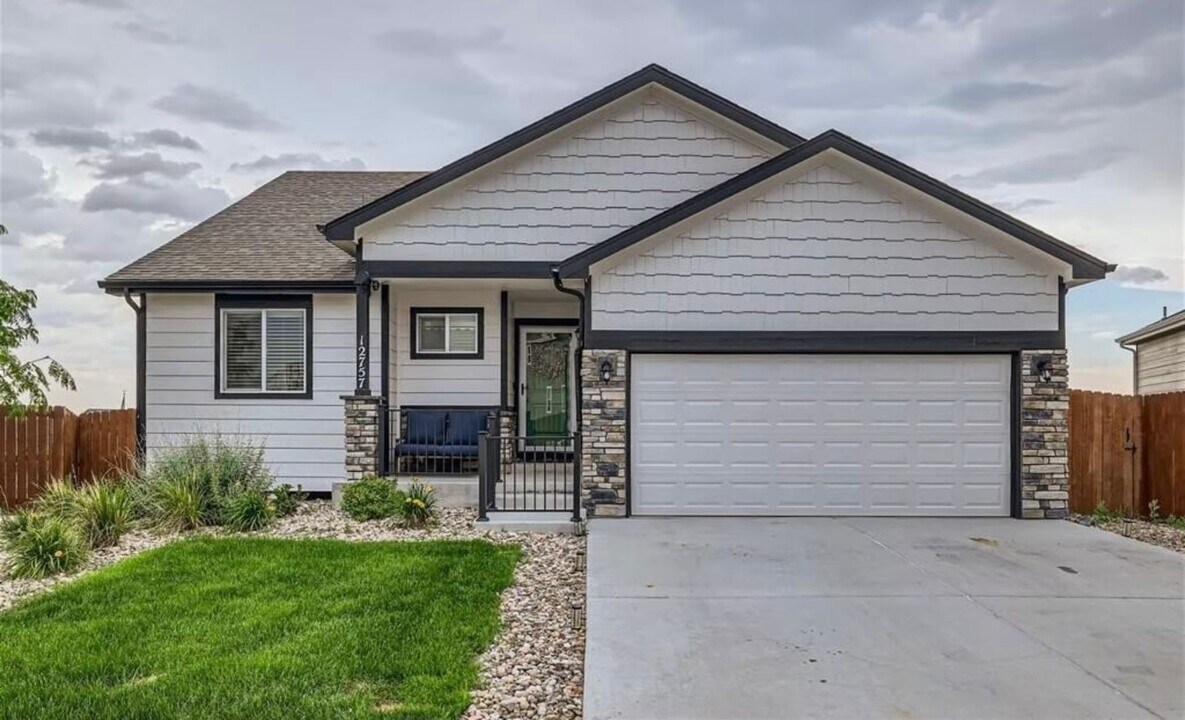 12757 Winding Glen Ln in Peyton, CO - Building Photo