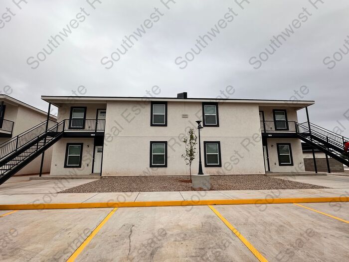 2101 Bobwhite Ct in Clovis, NM - Building Photo