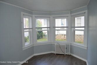 36 Ulster Ave in Saugerties, NY - Building Photo - Building Photo
