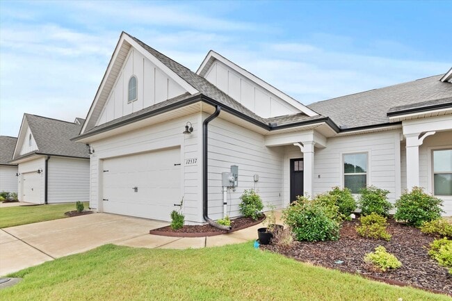 property at 12537 Whitcomb Cir