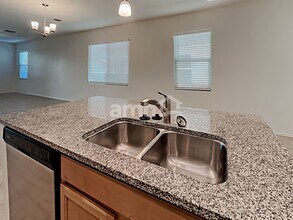 6870 E Via Arroyo Largo in Tucson, AZ - Foto de edificio - Building Photo