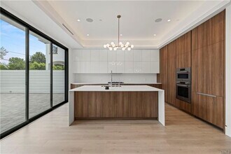 4532 Katherine Ave in Los Angeles, CA - Building Photo - Building Photo