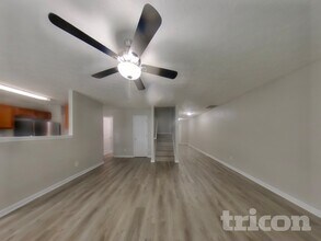 597 Shadow Valley Ct in Lithonia, GA - Foto de edificio - Building Photo