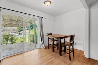 1635 McCollum St in Los Angeles, CA - Foto de edificio - Building Photo