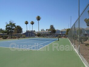 5355 Rod Ct in Las Vegas, NV - Building Photo - Building Photo