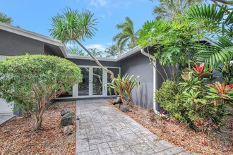 2017 NE 21st Ct in Wilton Manors, FL - Building Photo - Building Photo