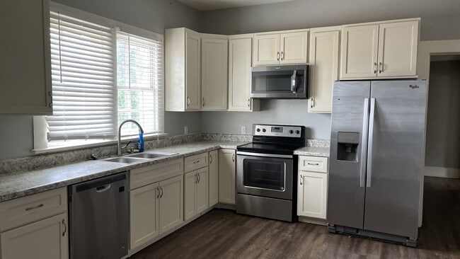 815 S Brundidge St in Troy, AL - Building Photo - Building Photo