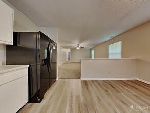 6346 Cradle River Dr in Indianapolis, IN - Foto de edificio - Building Photo