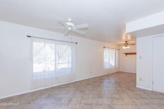 5931 E Carriage Dr in Cave Creek, AZ - Building Photo - Building Photo