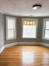 14 Quincy St, Unit 3 in Medford, MA - Building Photo - Building Photo