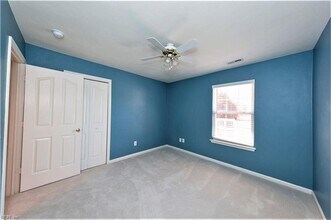 176 White Cedar Ln in Yorktown, VA - Building Photo - Building Photo