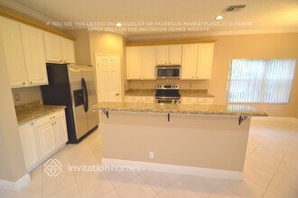 3733 Old Lighthouse Cir in Wellington, FL - Foto de edificio - Building Photo