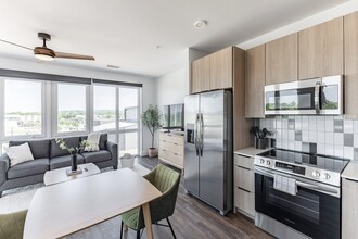 Anthem House in Huntsville, AL - Foto de edificio - Building Photo