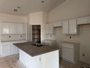 2106 Melody Ct in Goddard, KS - Building Photo - Building Photo