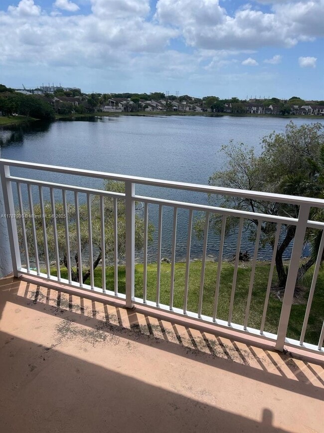 property at 9375 Fontainebleau Blvd
