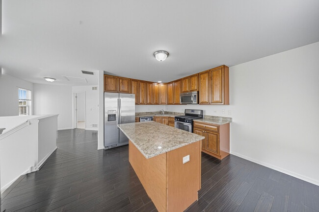 1070 Turin Dr in Hampshire, IL - Building Photo - Building Photo