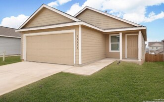 14030 Rooster Run in San Antonio, TX - Building Photo