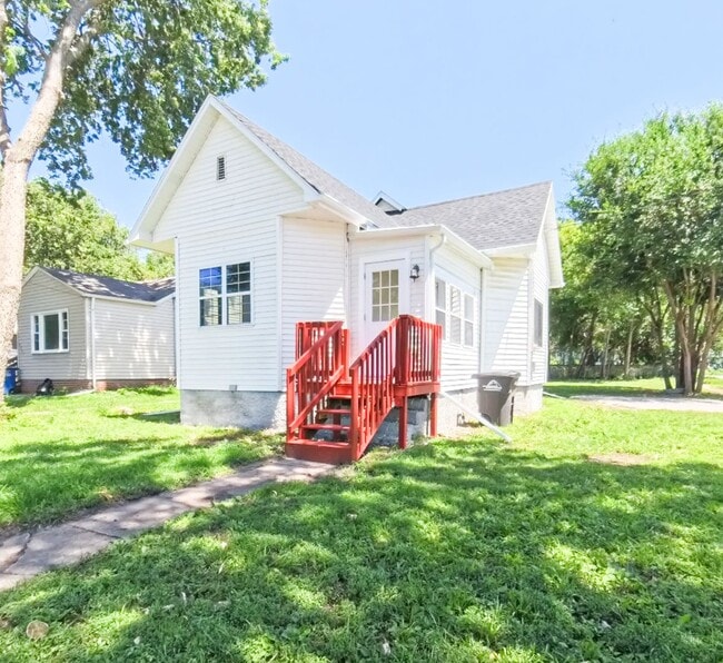 property at 2801 1st St