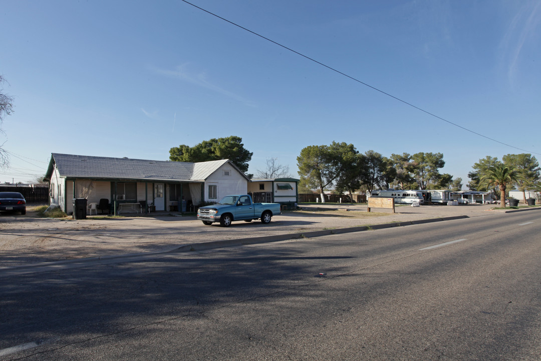 180 S Pinal Pky in Florence, AZ - Building Photo