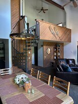 865 Majestic Pines Dr in Mammoth Lakes, CA - Building Photo