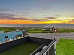 801 Avenue K Ave in Galveston, TX - Building Photo - Building Photo