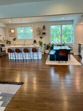 124 Peachtree Memorial Dr NW in Atlanta, GA - Building Photo - Building Photo