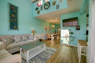 215 Summer Winds Pl in Surf City, NC - Building Photo - Building Photo