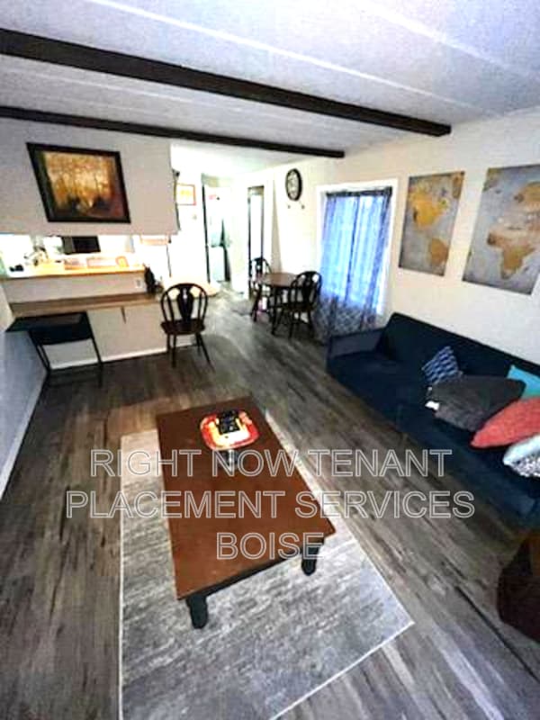 property at 1414 Main St