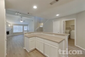 206 Bison Meadow Dr in Waxahachie, TX - Foto de edificio - Building Photo