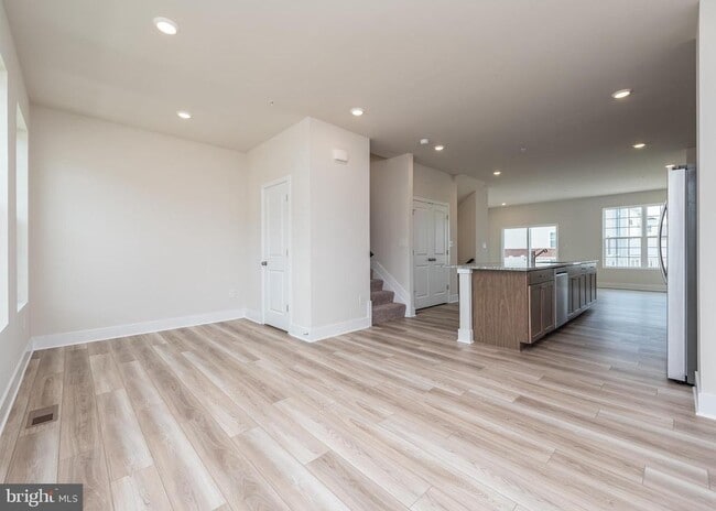 1810 Parham Wy in Woodlawn, MD - Building Photo - Building Photo