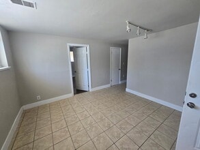 1643 Beeler St in Aurora, CO - Building Photo - Building Photo