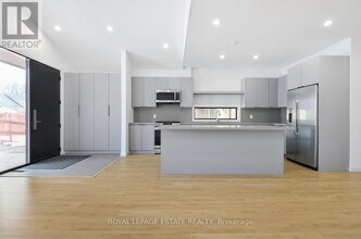 506 Scarborough Rd in Toronto, ON - Building Photo - Building Photo