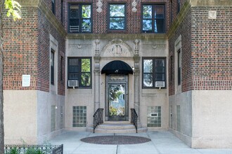 25 Stratford Rd in Brooklyn, NY - Foto de edificio - Building Photo