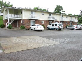 1190 Lois Ln in Radcliff, KY - Building Photo