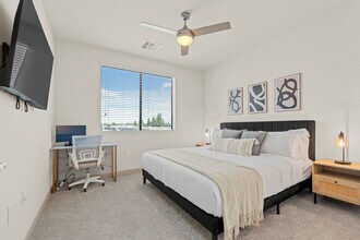 711 W Broadway Rd in Tempe, AZ - Building Photo - Building Photo