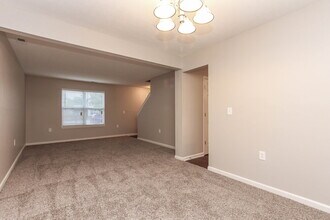 4529 Woodland Ct in Indianapolis, IN - Building Photo - Building Photo