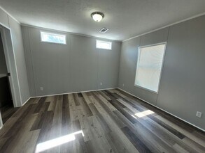 2213 Greenbrier Village Loop in Lakeland, FL - Building Photo - Building Photo
