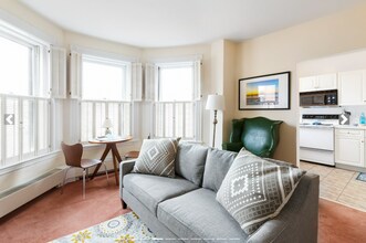 386 Commonwealth Ave, Unit BR-4B in Boston, MA - Foto de edificio - Building Photo