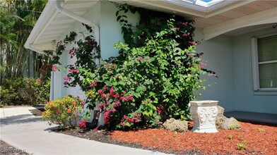 253 Bayshore Dr in Cape Coral, FL - Building Photo - Building Photo