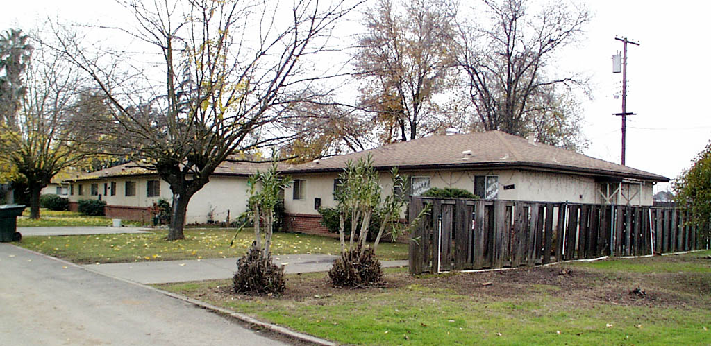 Greenwood Park Duplexes in Sacramento, CA - Building Photo